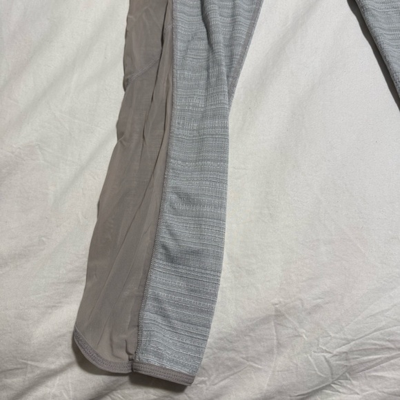 Athleta Gray High Rise Leggings Sz L Mesh Capri Yoga Fitness Running Pants - Picture 3 of 13